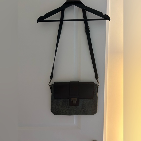 Liebeskind Berlin - Black and Green Women's Leather Handbag - Picture 1 of 4